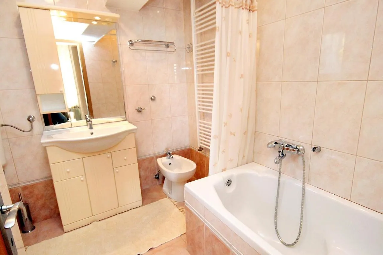 Apartments By The Sea Klenovica, Novi Vinodolski - 5580