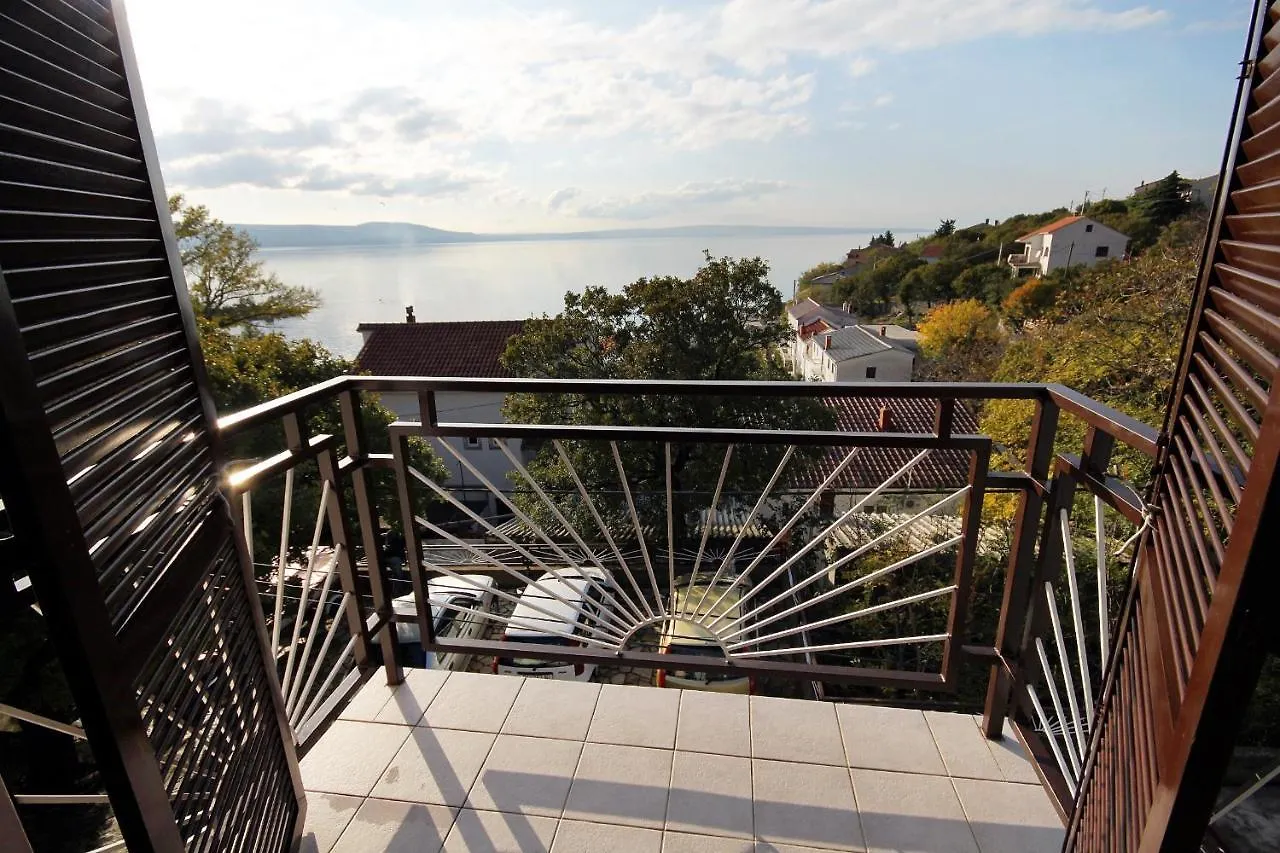 Apartments By The Sea Klenovica, Novi Vinodolski - 5580