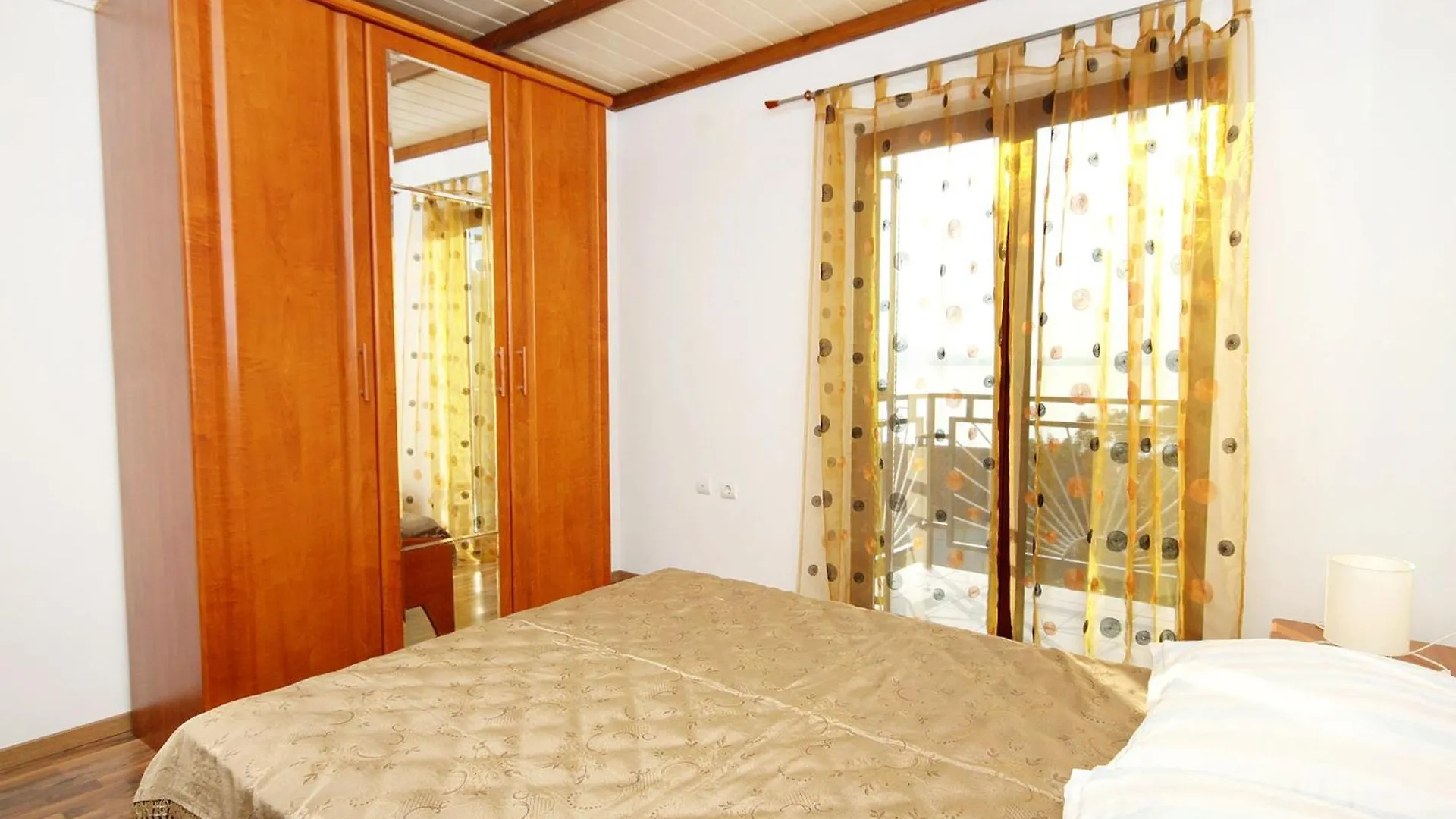 Apartments By The Sea Klenovica, Novi Vinodolski - 5580